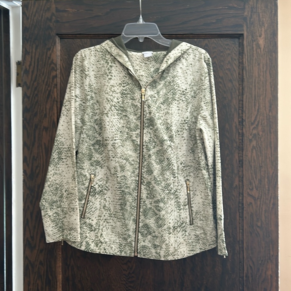 Chicos Zenergy collection green print hooded jacket 1 (medium 10-12)